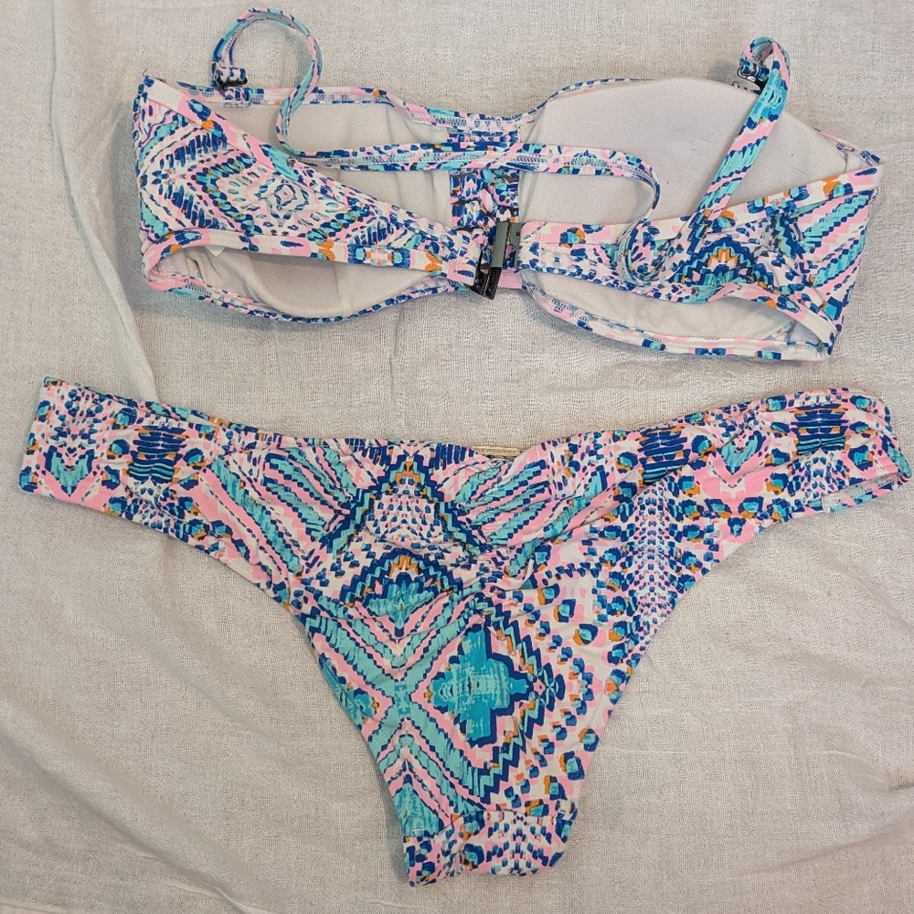 Colorful Patterned Bikini Set - Picture 2 of 3